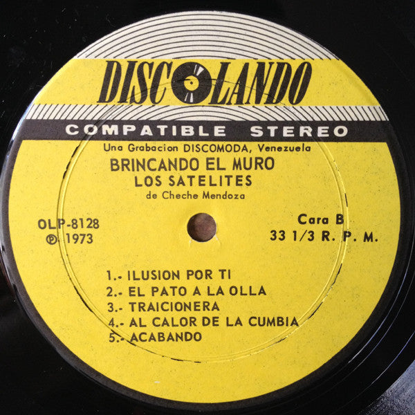 Los Satelites De Cheche Mendoza : Brincando El Muro..! Jumping The Wall..! (LP, Album)