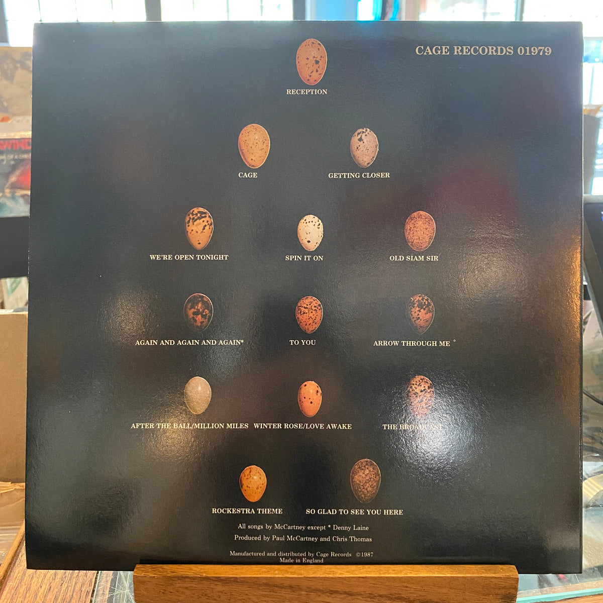 Paul McCartney & Wings – Eggs Up