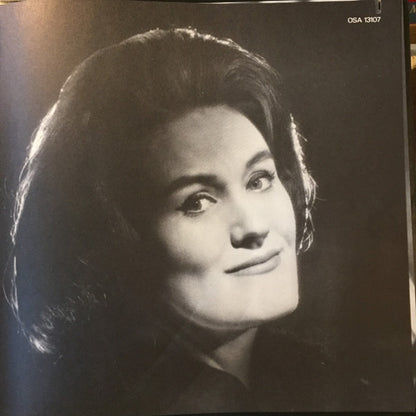 Joan Sutherland : The Voice Of The Century:  Highlights Of A Triumphant Career (3xLP, Comp + Box)