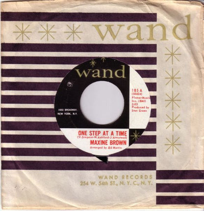 Maxine Brown : One Step At A Time / Anything For A Laugh (7", Single, Styrene, Ter)