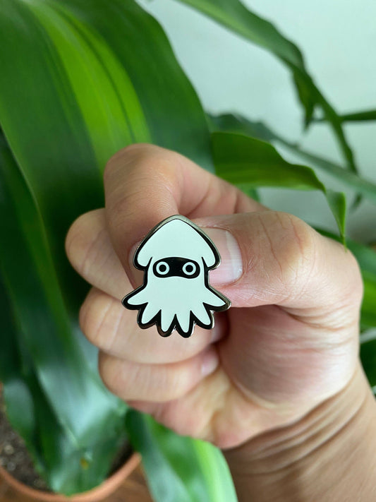 Blooper Squid Hard Enamel Pin (Glow in the Dark)