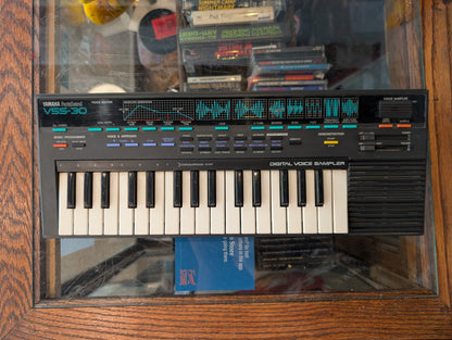 Yamaha VSS-30 PortaSound Digital Voice Sampler Keyboard (Works) ***PICK-UP ONLY***