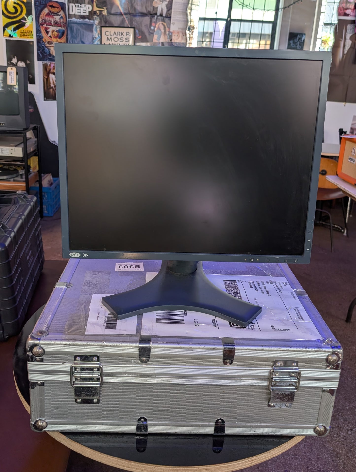 LaCie 319 LCD Field Monitor ***PICK-UP ONLY***