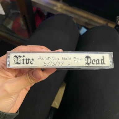The Grateful Dead - Auditorium Theatre Chicago 5/13/77 (Bootleg Cassette)