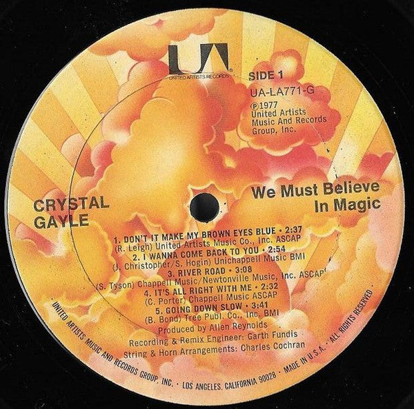 Crystal Gayle : We Must Believe In Magic (LP, Album, Ter)